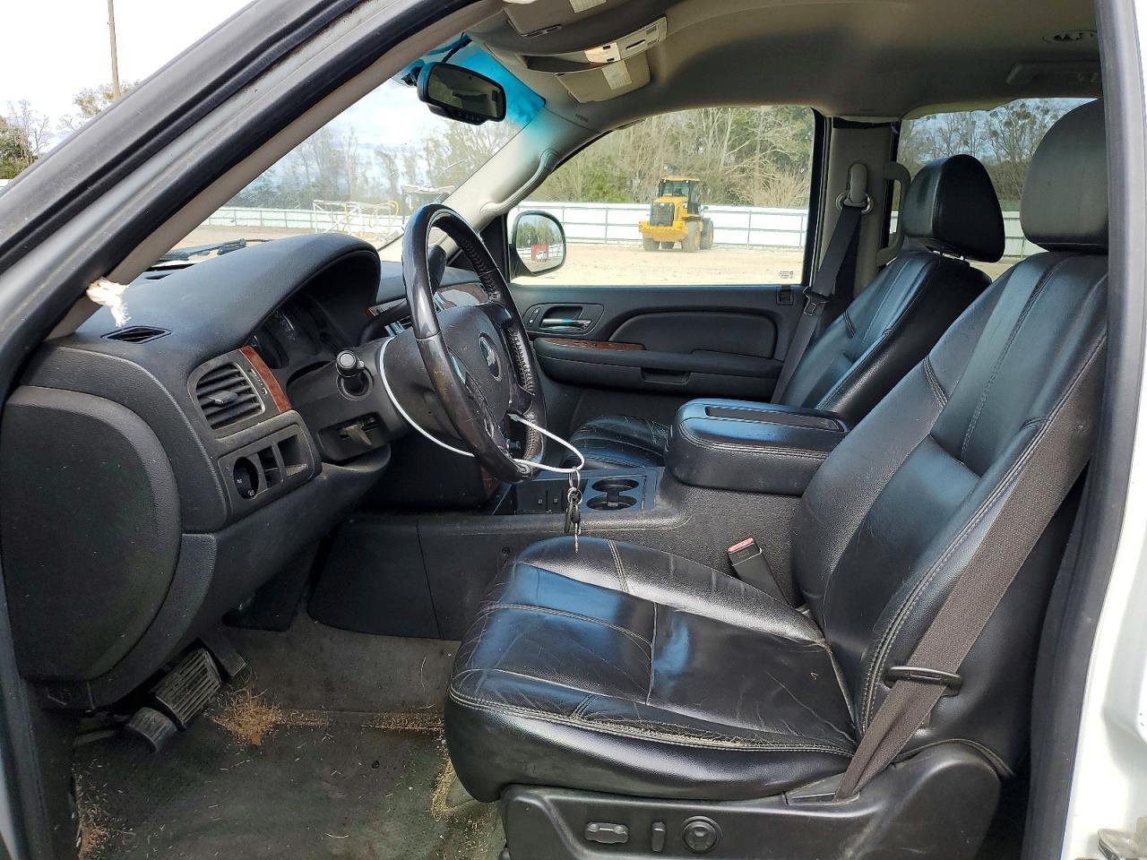 2007 Chevrolet Tahoe C1500 - Image 7