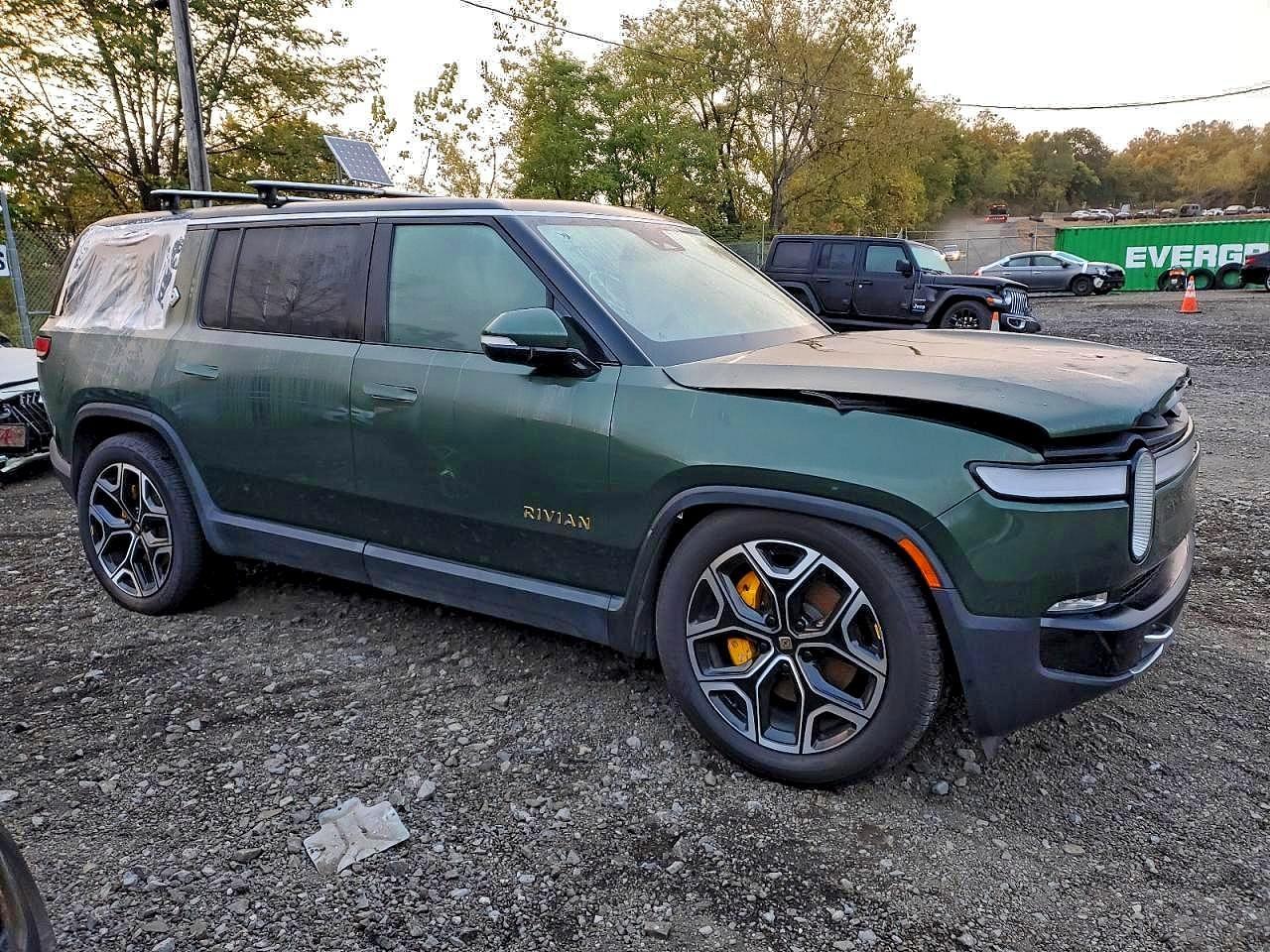 2023 Rivian R1S Launch Edition - Фото 4