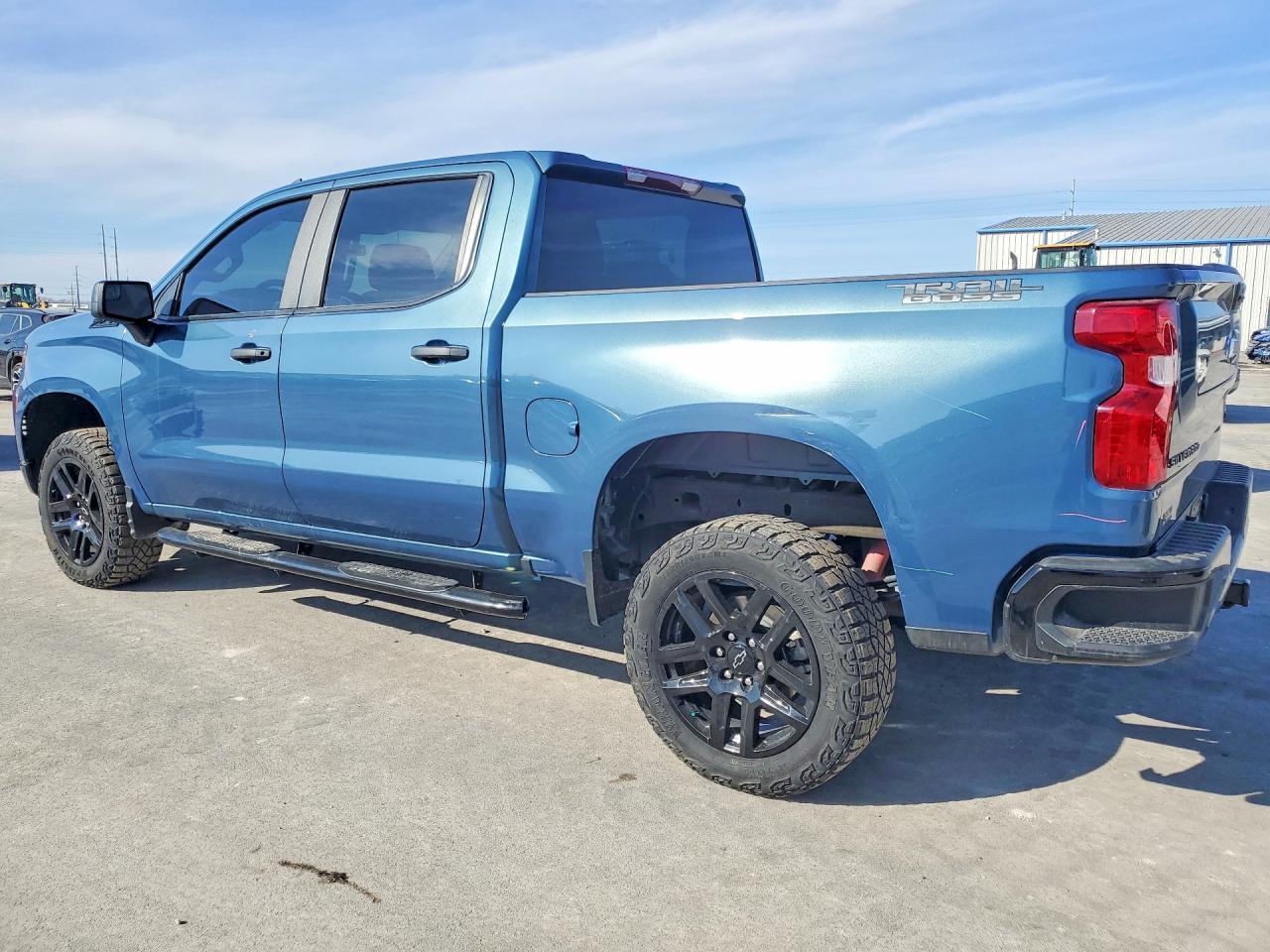 2024 Chevrolet Silverado K1500 Trail Boss Custom - Фото 2