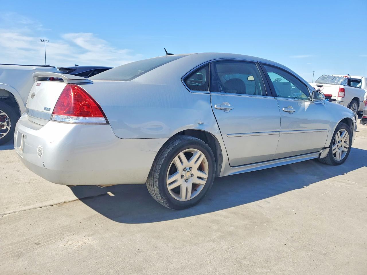 2011 Chevrolet Impala Lt - Фото 3