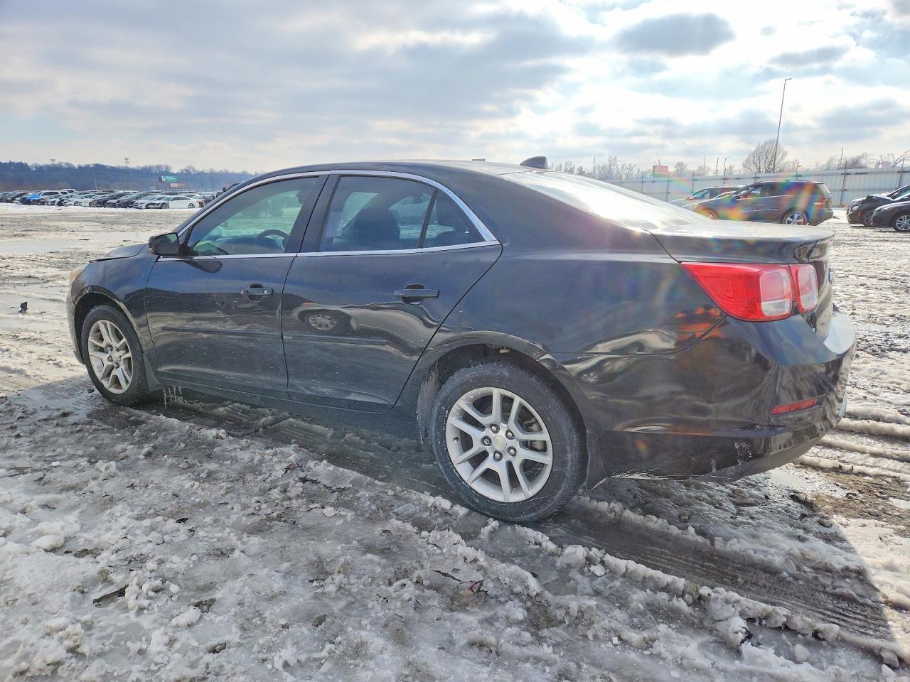 2014 Chevrolet Malibu 1Lt - Image 2