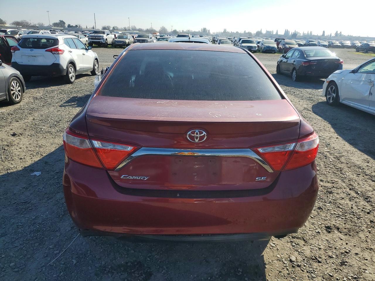 2015 Toyota Camry Le - Фото 6