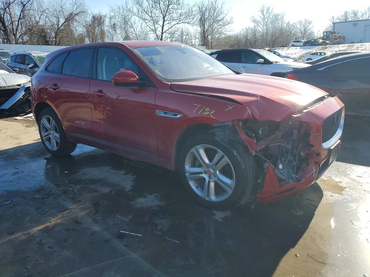 2017 Jaguar F-Pace R - Sport - Фото 4