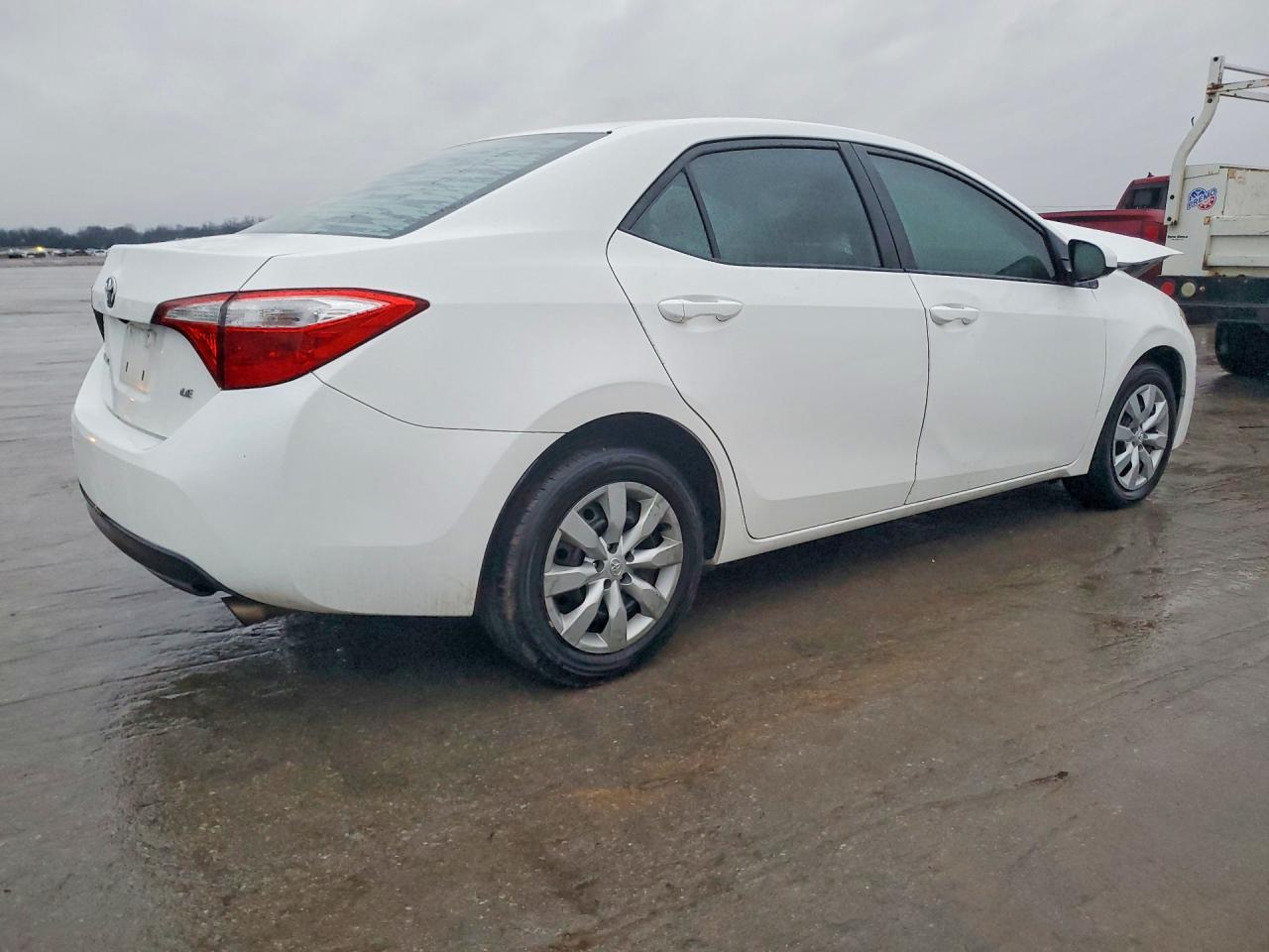 2015 Toyota Corolla L - Фото 3