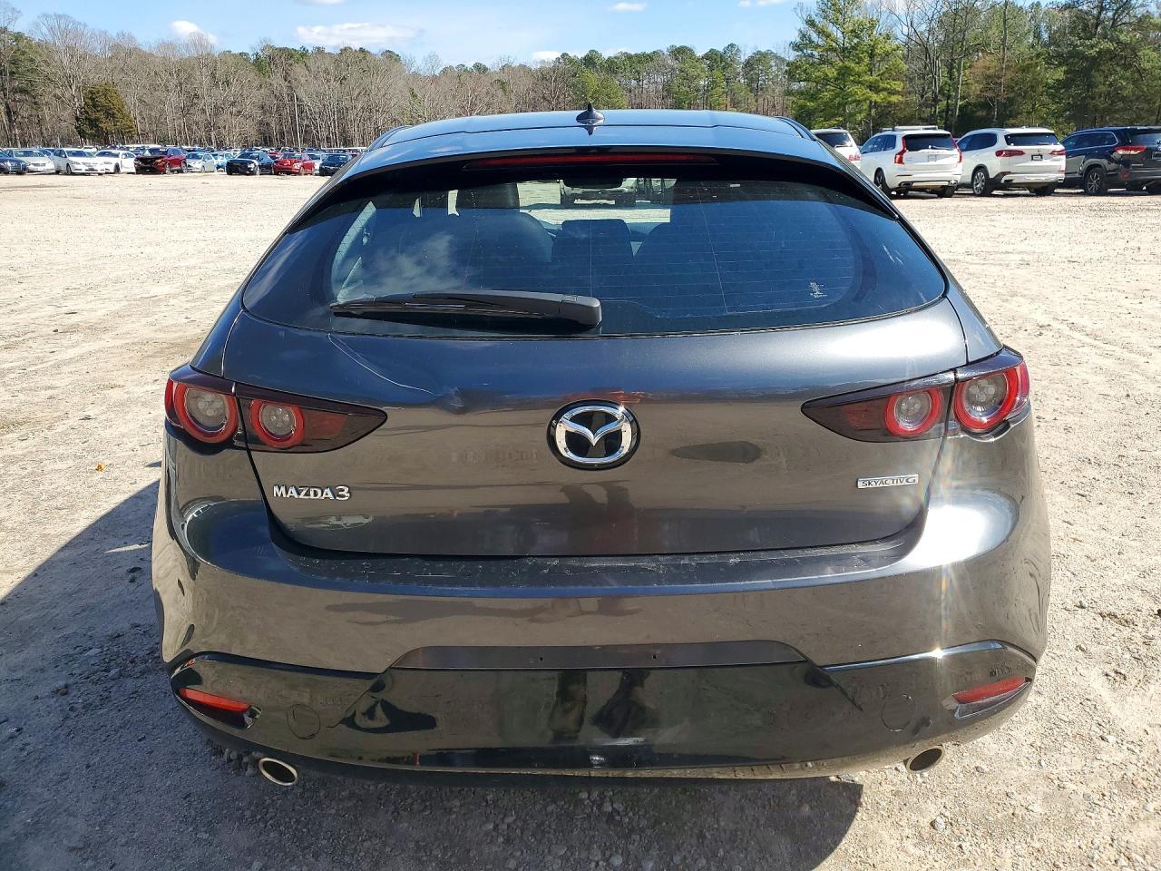 2021 Mazda 3 Premium - Фото 6