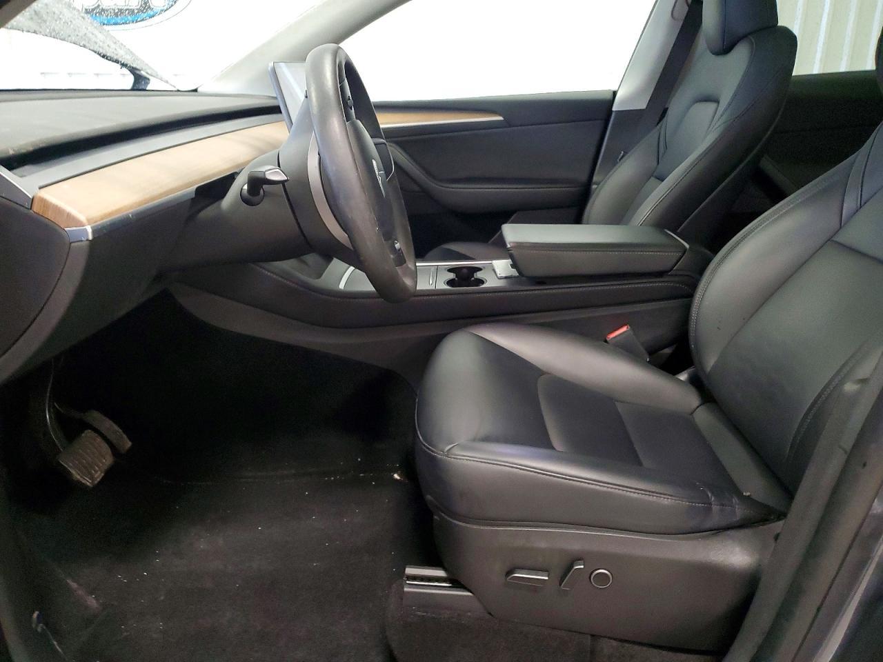 2022 Tesla Model Y - Фото 7