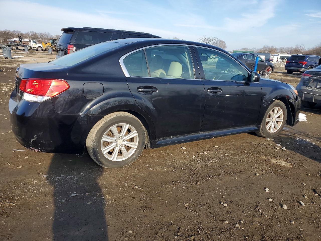 2010 Subaru Legacy 2.5I Premium - Фото 3