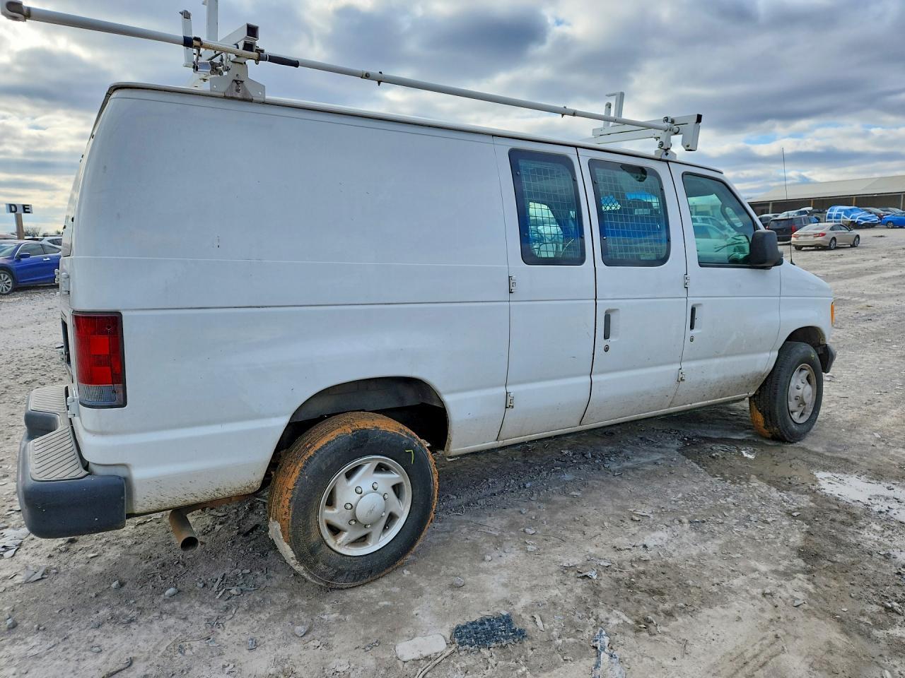 2007 Ford Econoline E250 Van - Фото 3