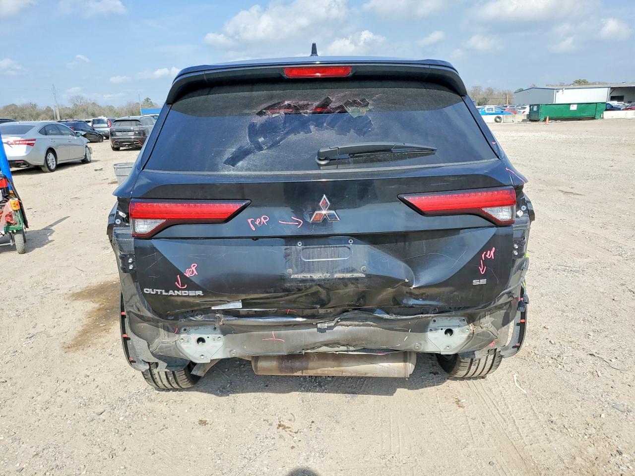2024 Mitsubishi Outlander Se - Фото 6