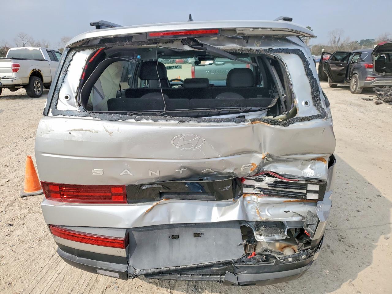 2025 Hyundai Santa Fe Hybrid Limited - Фото 6