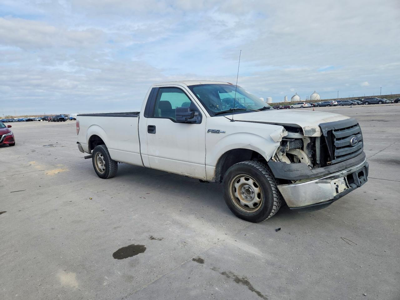 2010 Ford F150 - Image 4