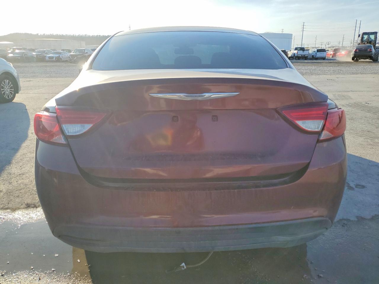 2015 Chrysler 200 Lx - Фото 6