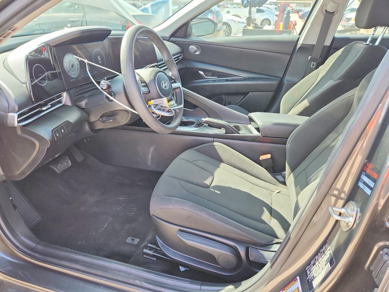 2024 Hyundai Elantra - Фото 7
