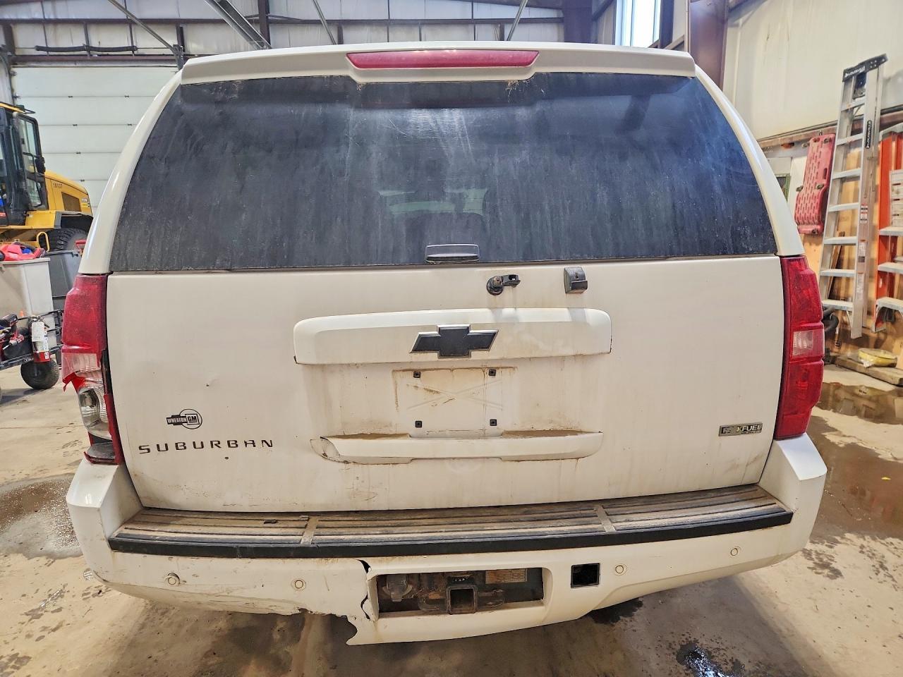 2007 Chevrolet Suburban K1500 - Image 6