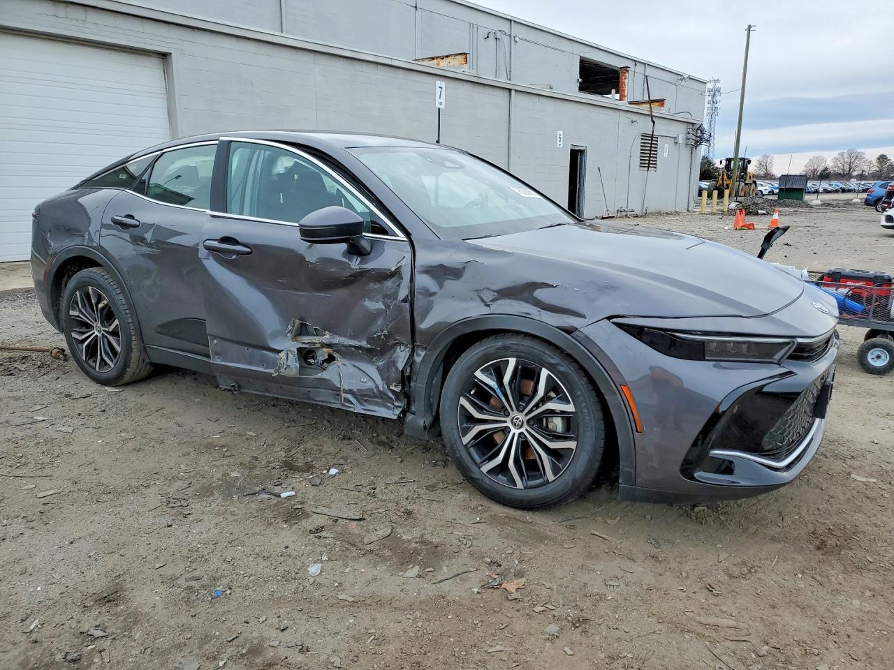 2024 Toyota Crown Limited - Image 4