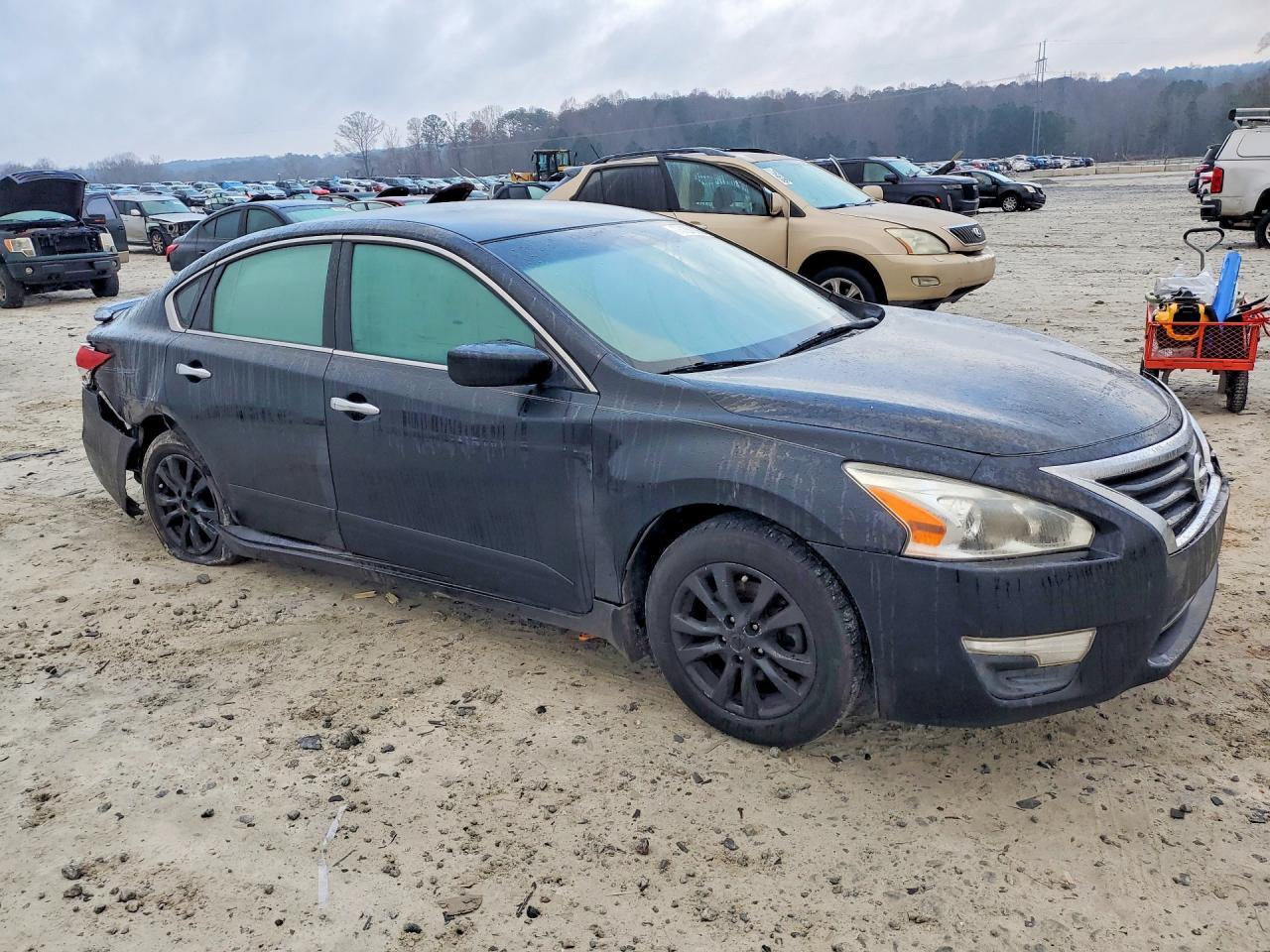 2015 Nissan Altima 2.5 S - Image 4