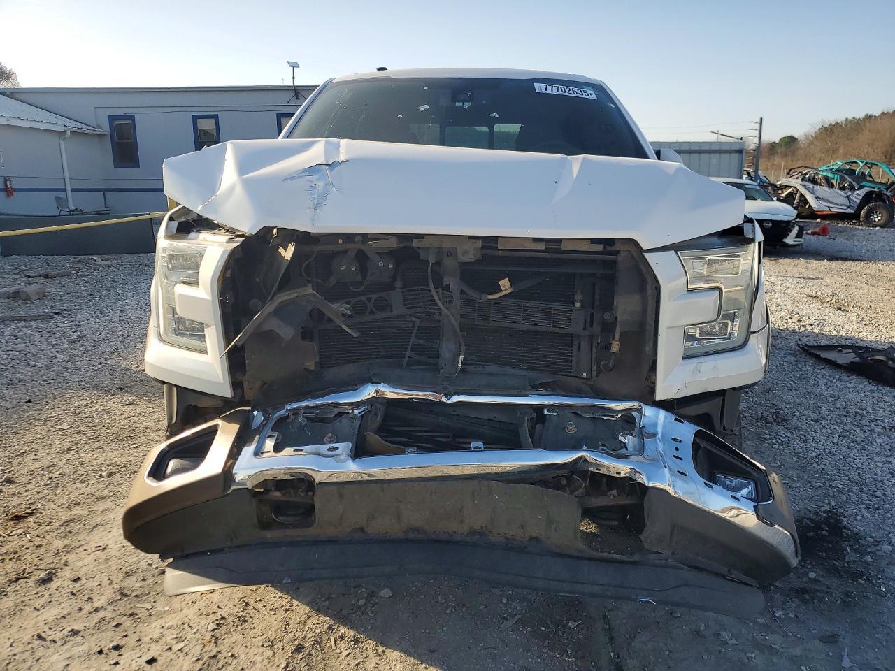 2015 Ford F150 Supercrew - Фото 5