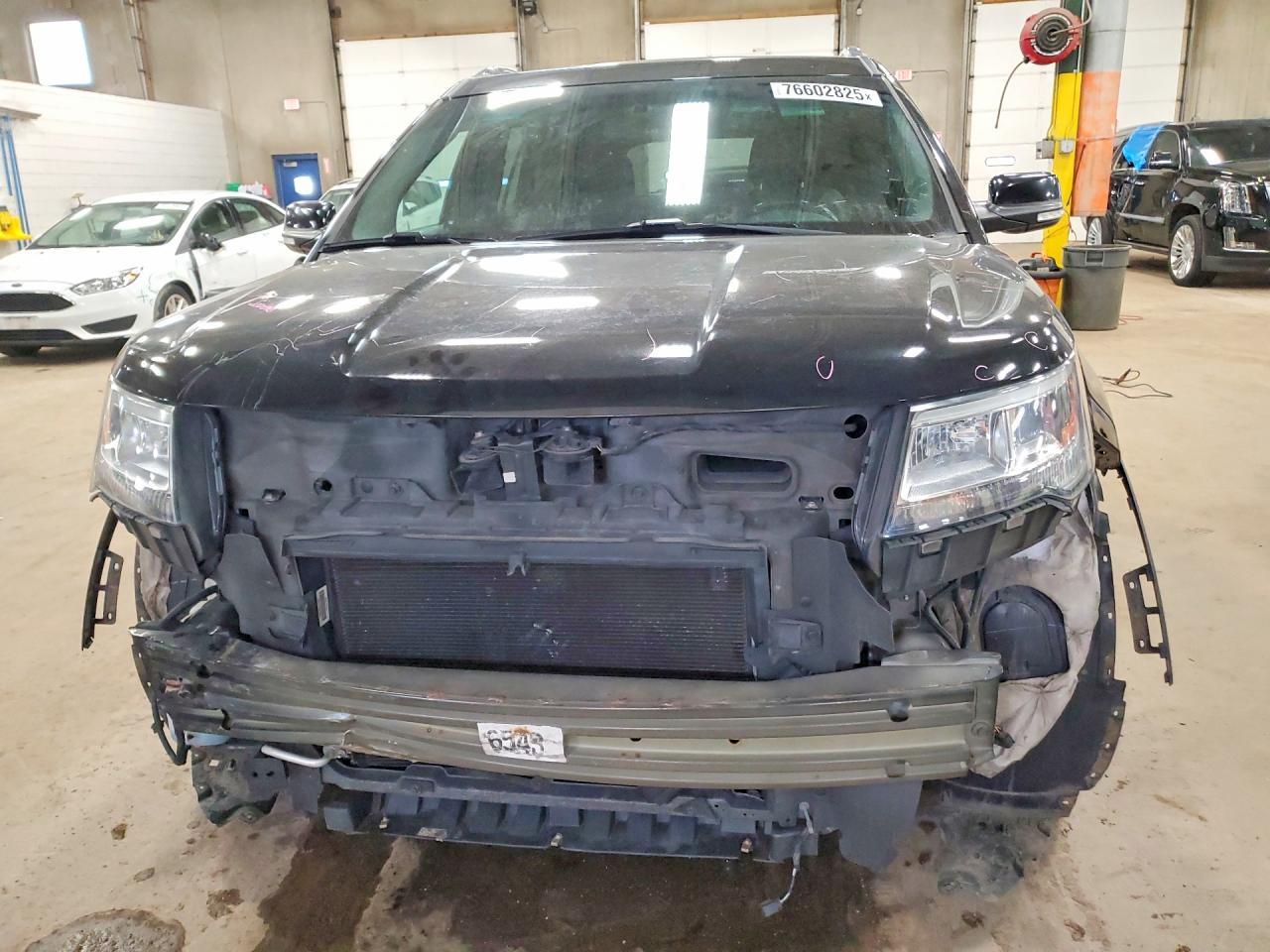 2017 Ford Explorer Limited - Image 5