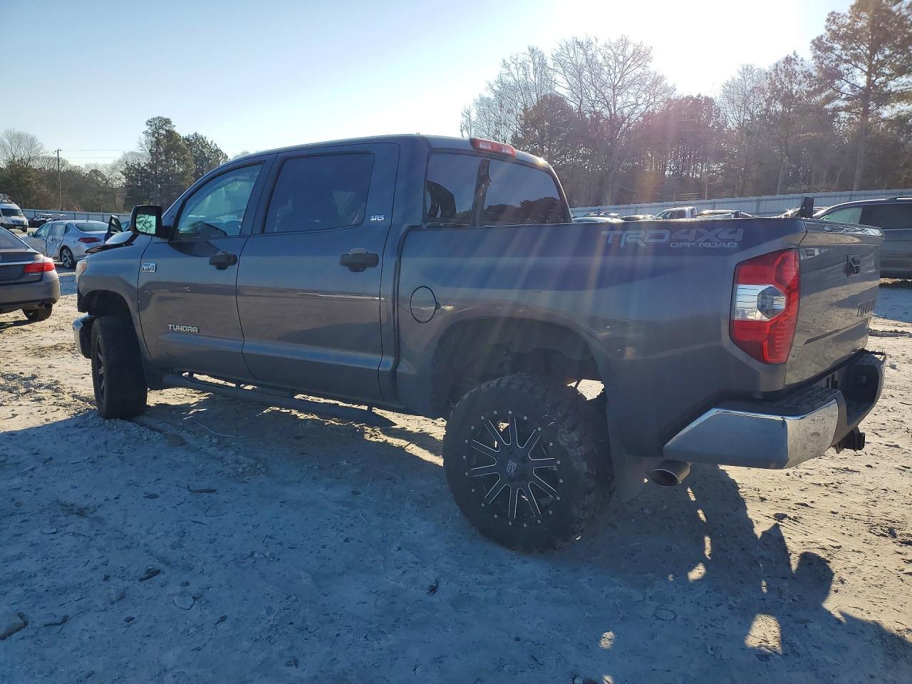 2015 Toyota Tundra Crewmax Sr5 - Фото 2