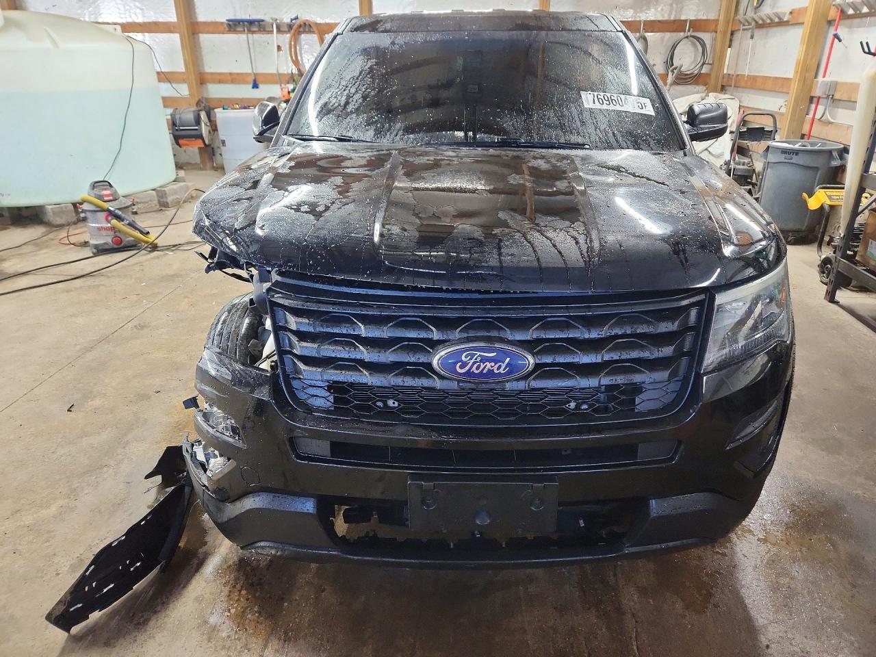 2017 Ford Explorer Police Interceptor - Фото 5
