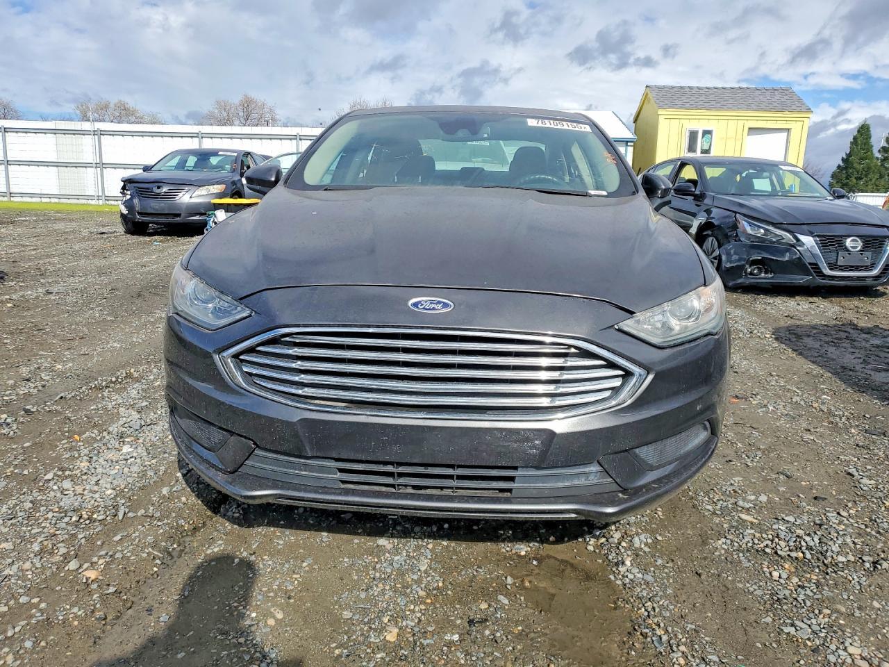 2020 Ford Fusion Se - Image 5