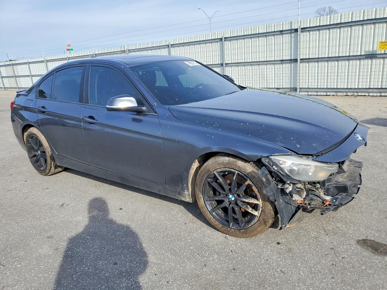2016 BMW 320 Xi - Image 4