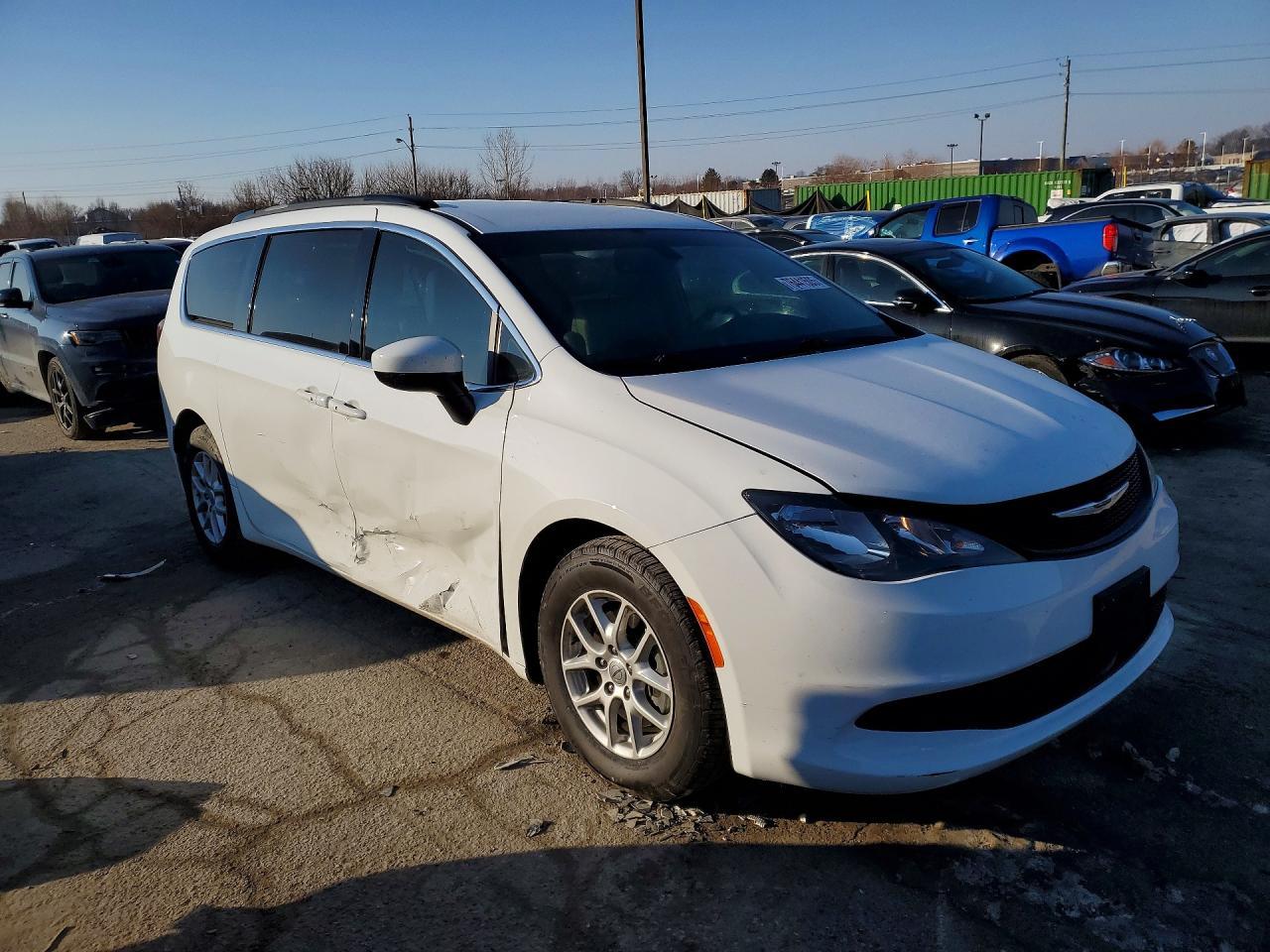 2021 Chrysler Voyager Lxi - Фото 4