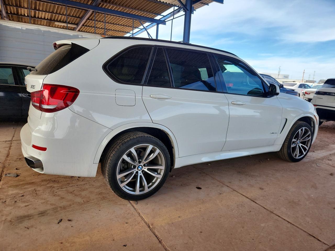 2016 BMW X5 xDrive35I - Фото 3