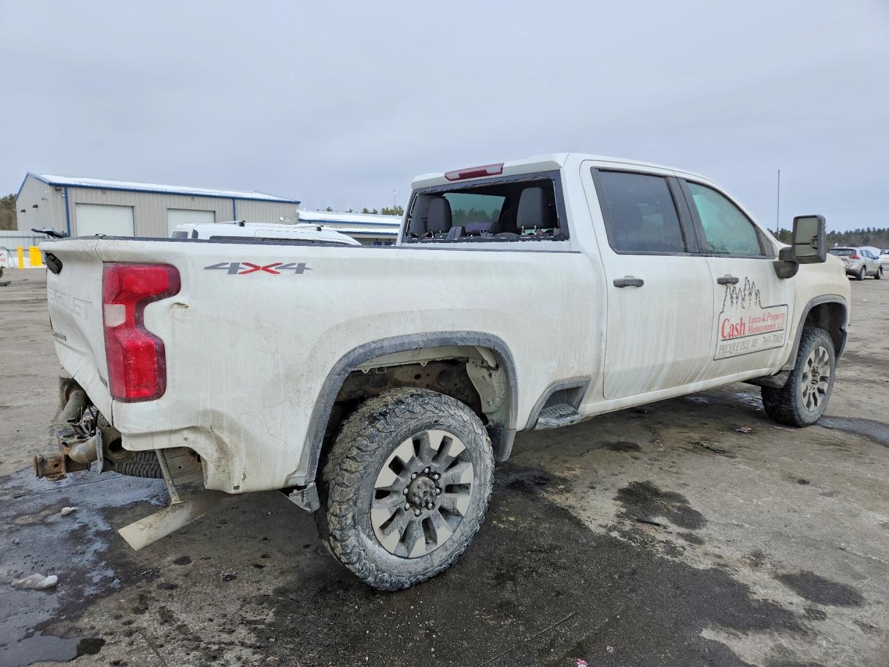 2020 Chevrolet Silverado K2500 Custom - Фото 3