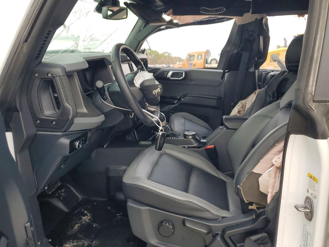 2024 Ford Bronco Big Bend - Image 7