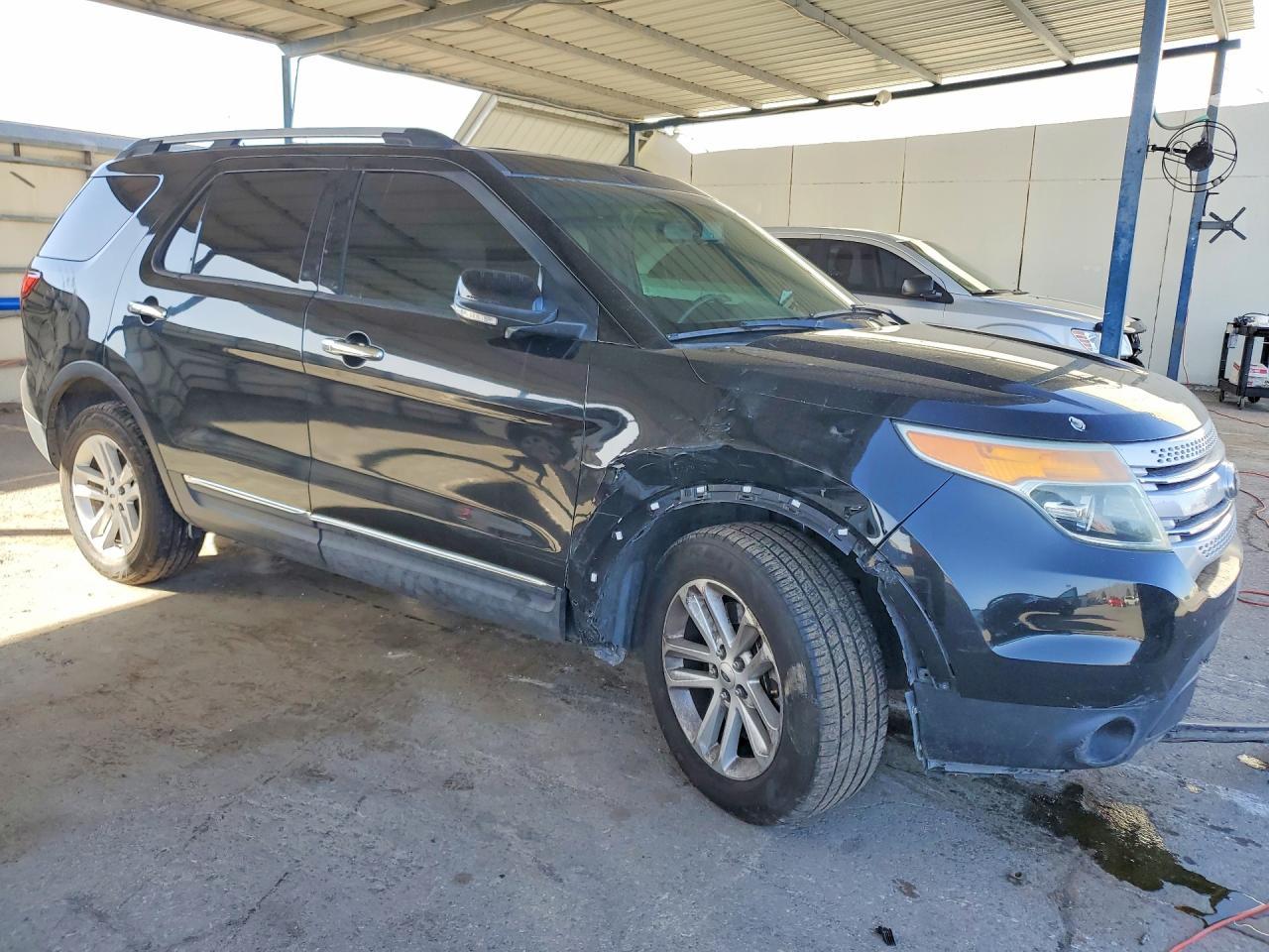 2015 Ford Explor Xlt - Image 4