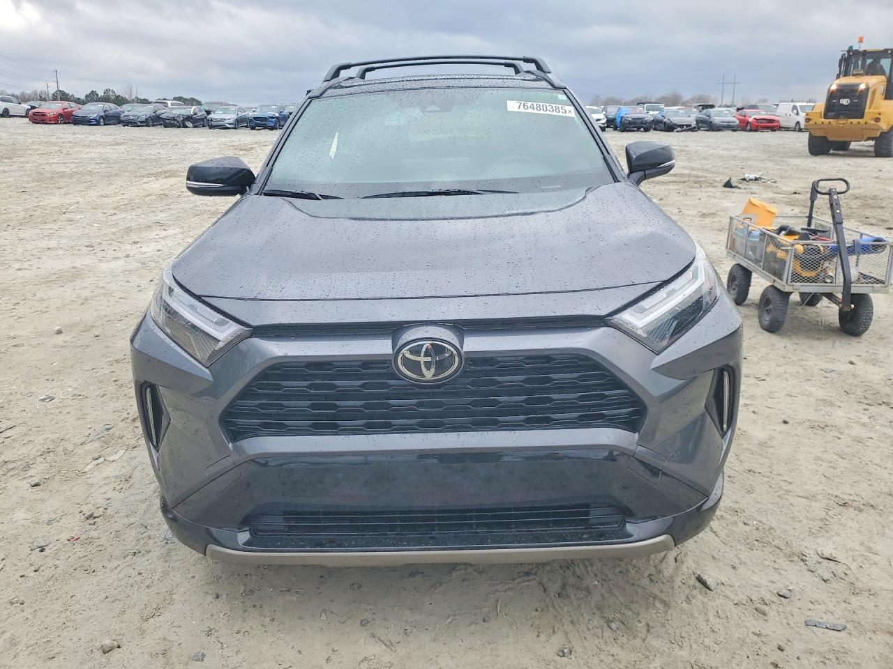 2025 Toyota Rav4 Xse - Image 5