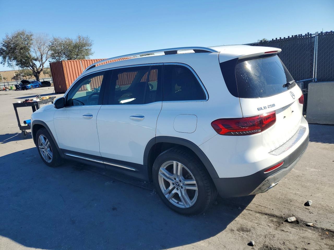 2020 Mercedes-Benz Glb 250 4Matic - Фото 2