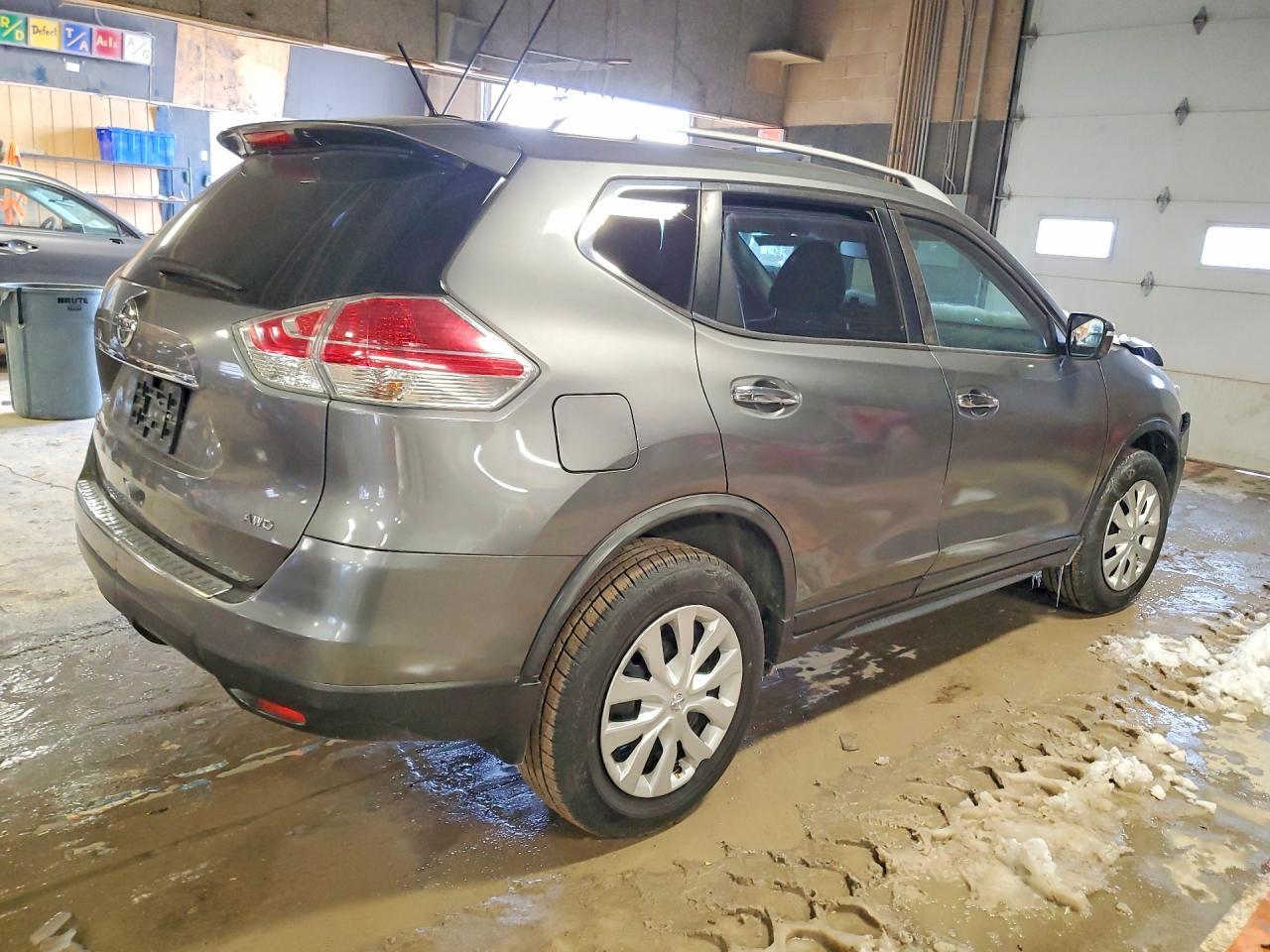 2016 Nissan Rogue S - Фото 3