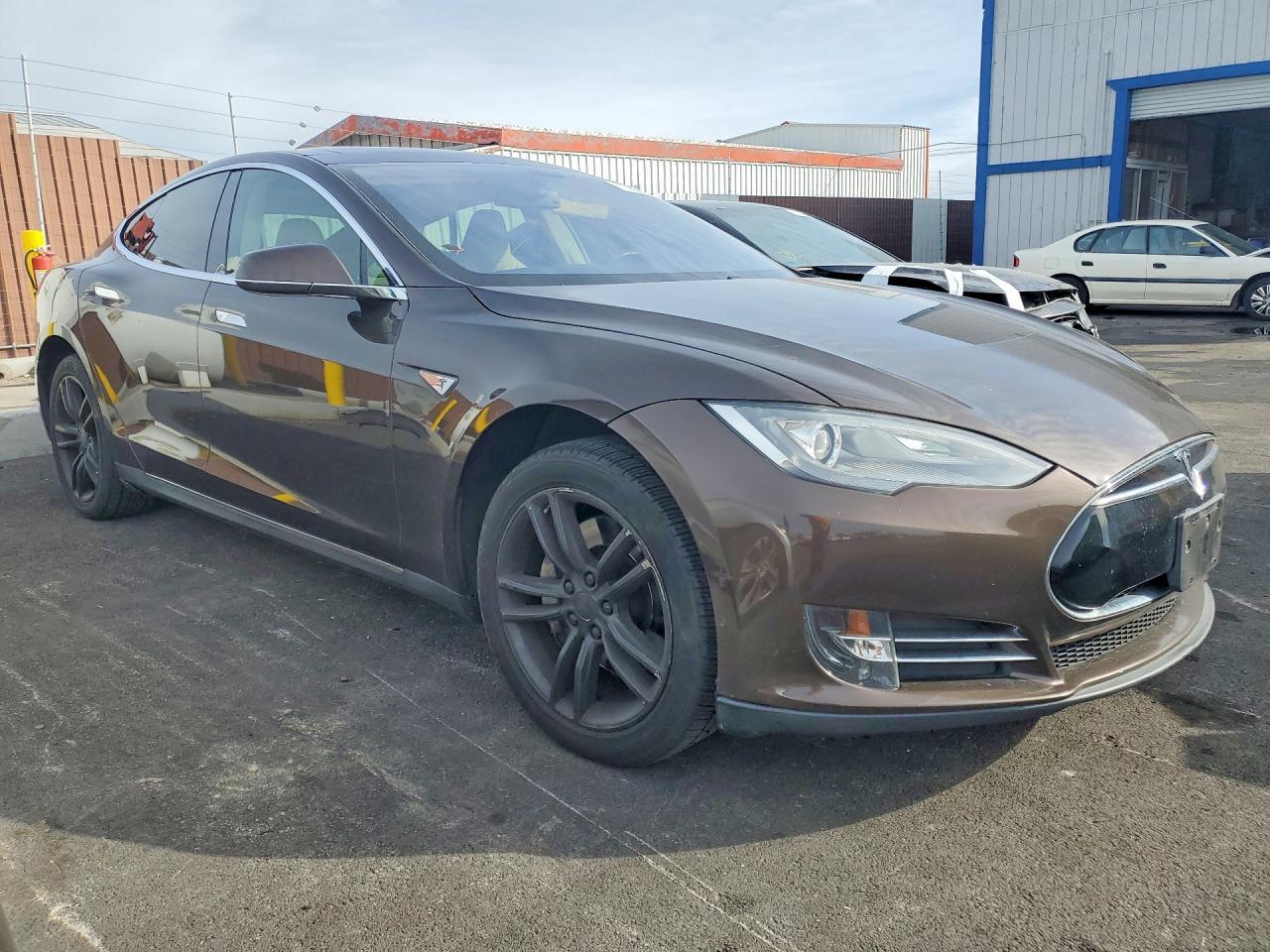 2013 Tesla Model S - Image 4