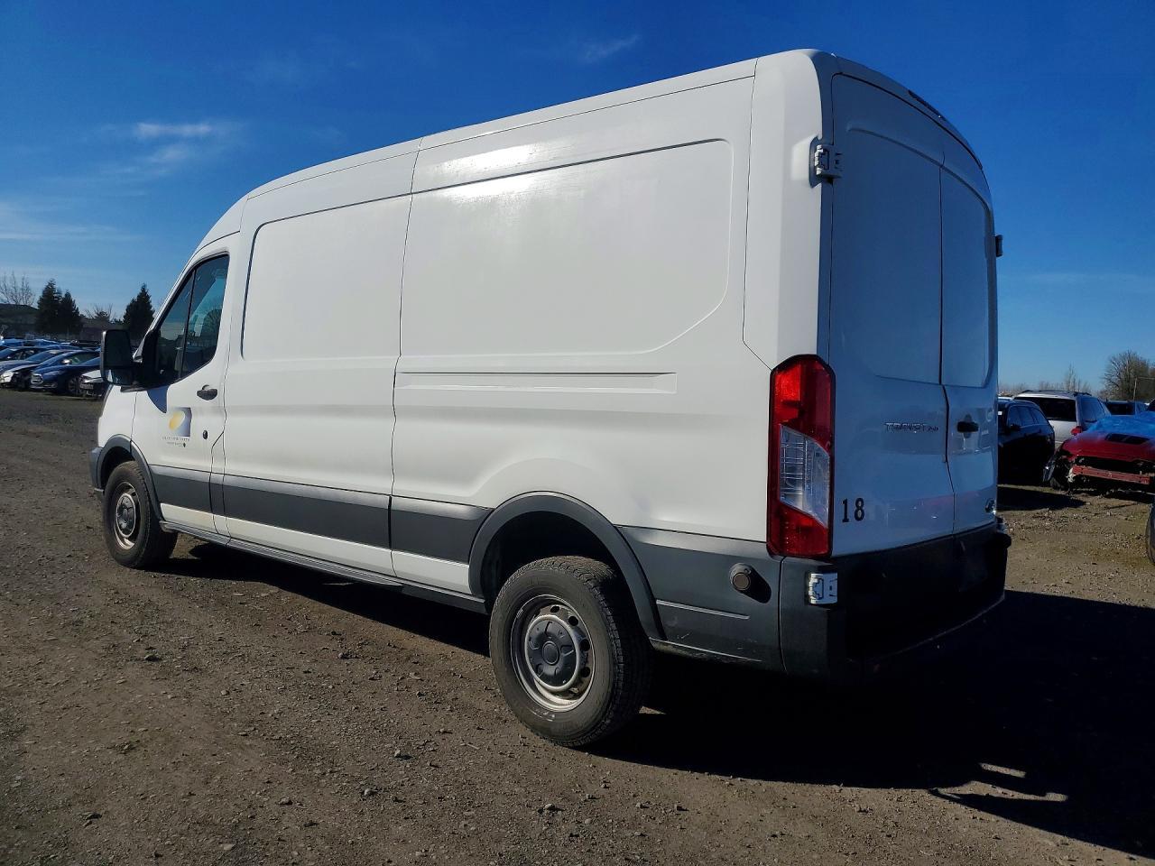 2017 Ford Transit 250 Delivery Van - Фото 2