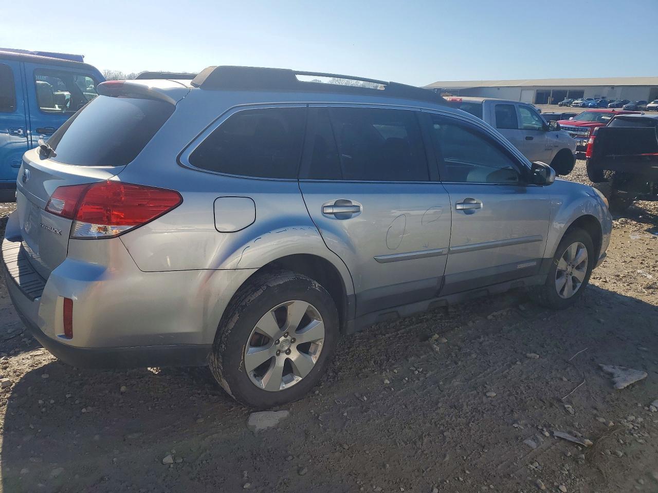 2012 Subaru Outback 2.5I Premium - Фото 3