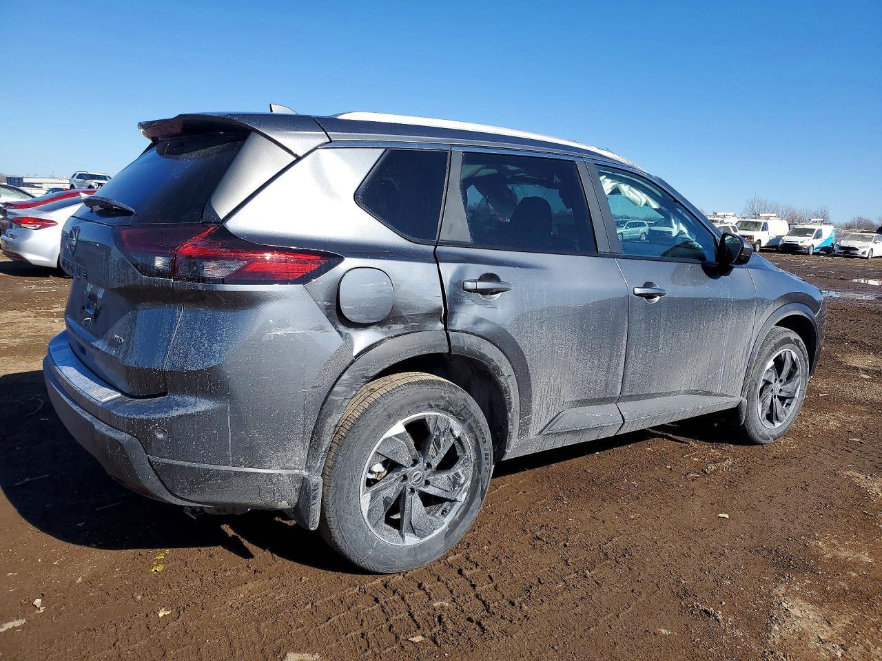 2025 Nissan Rogue Sv - Image 3