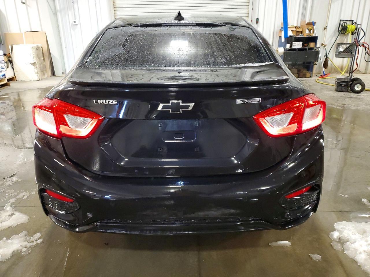 2016 Chevrolet Cruze Premier - Фото 6