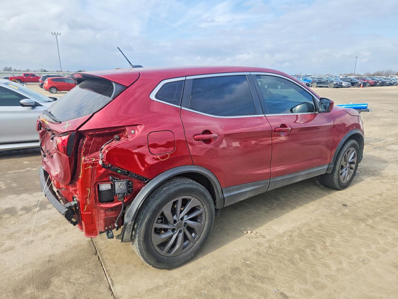 2019 Nissan Rogue Sport S - Фото 3