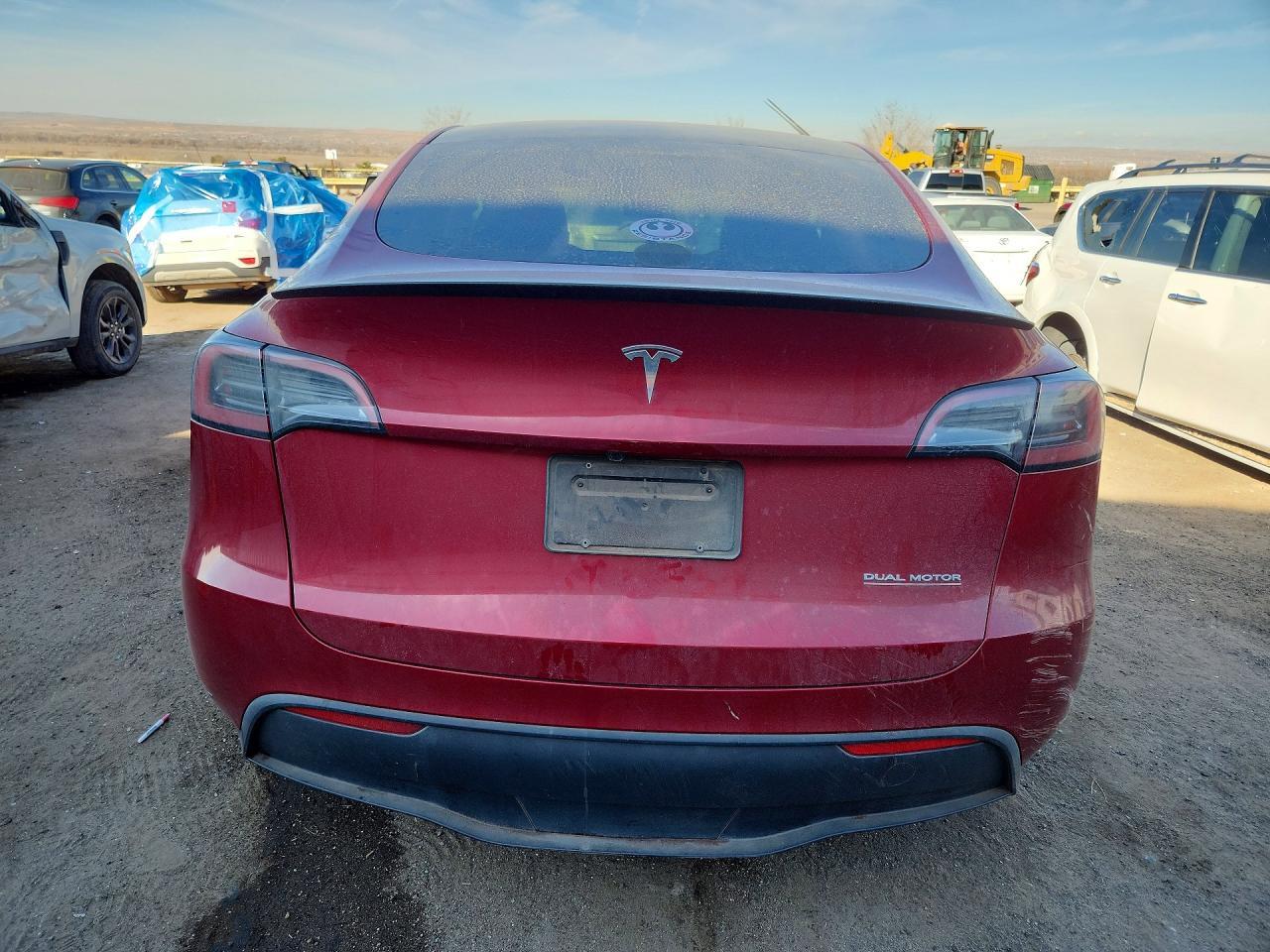 2025 Tesla Model Y - Image 6