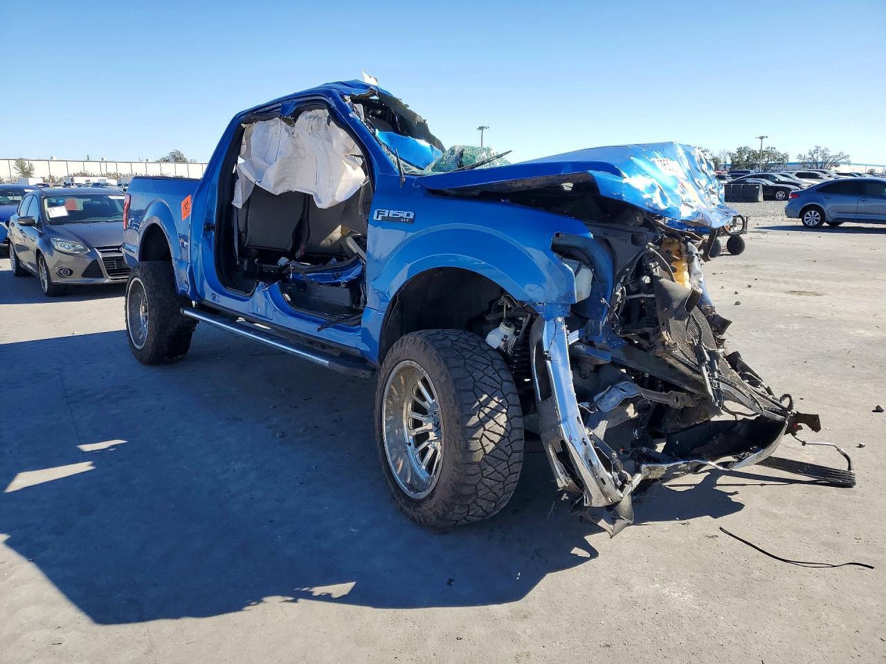 2016 Ford F150 Supercrew - Image 4