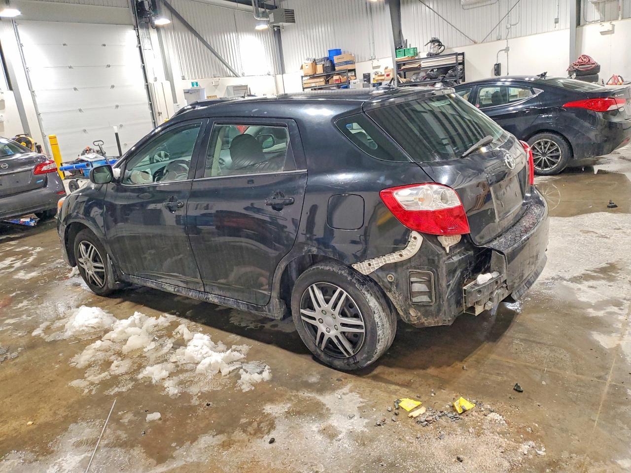 2012 Toyota Corolla Matrix - Фото 2