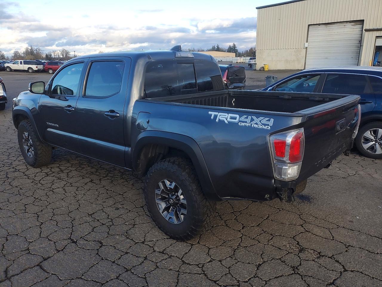 2023 Toyota Tacoma Double Cab - Фото 2