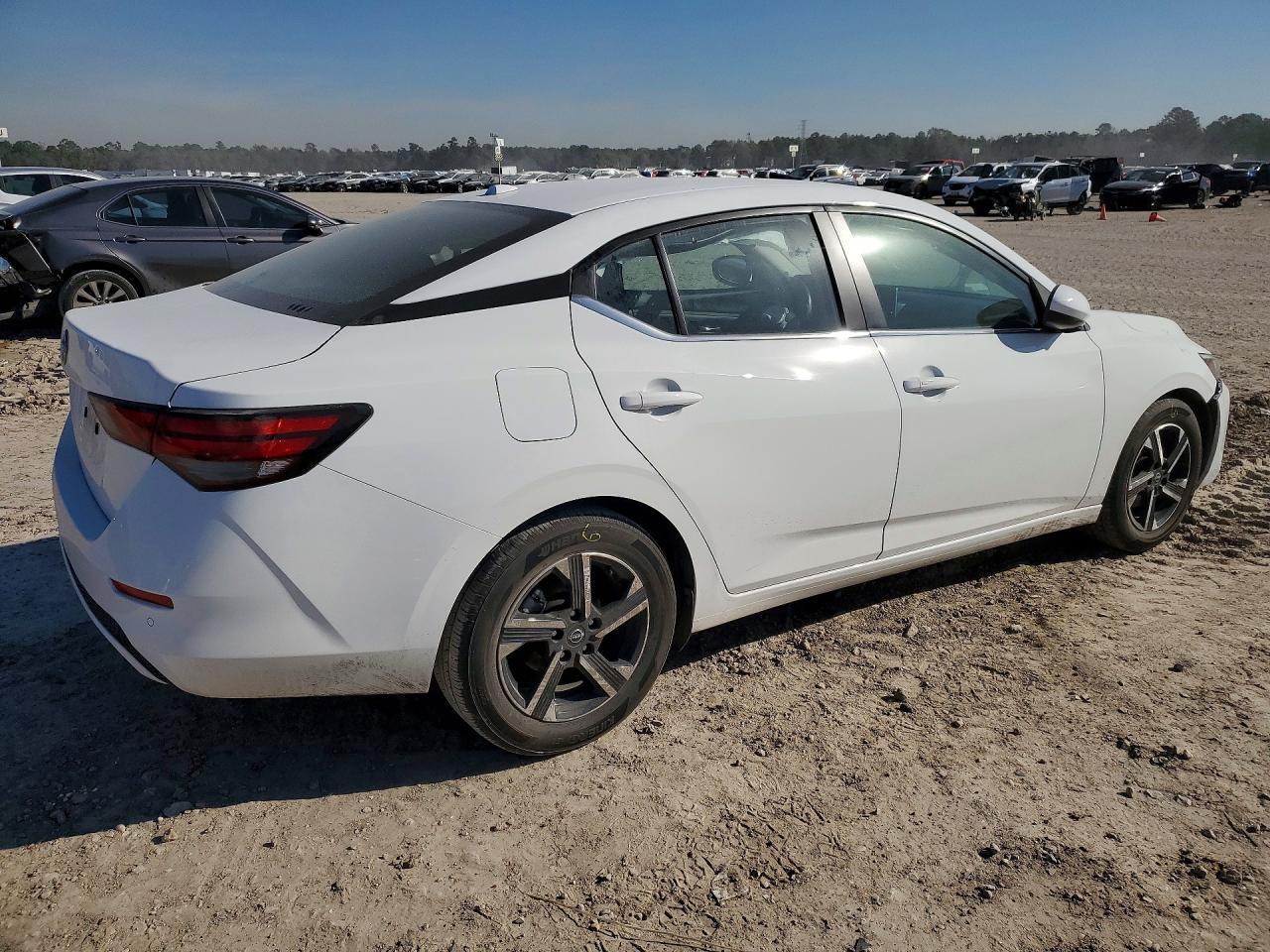 2025 Nissan Sentra Sv - Фото 3
