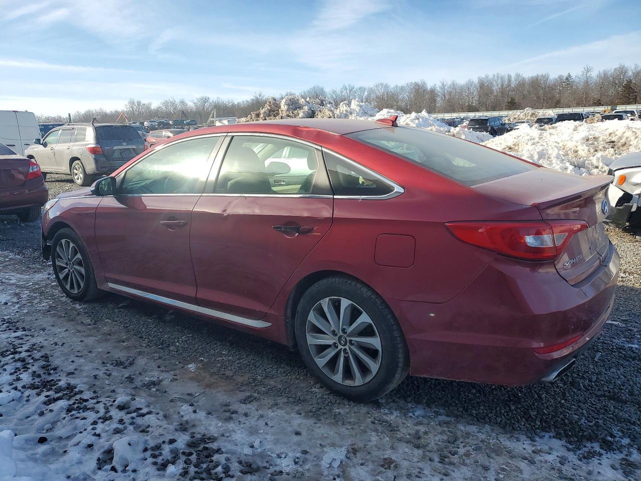 2015 Hyundai Sonata - Фото 2