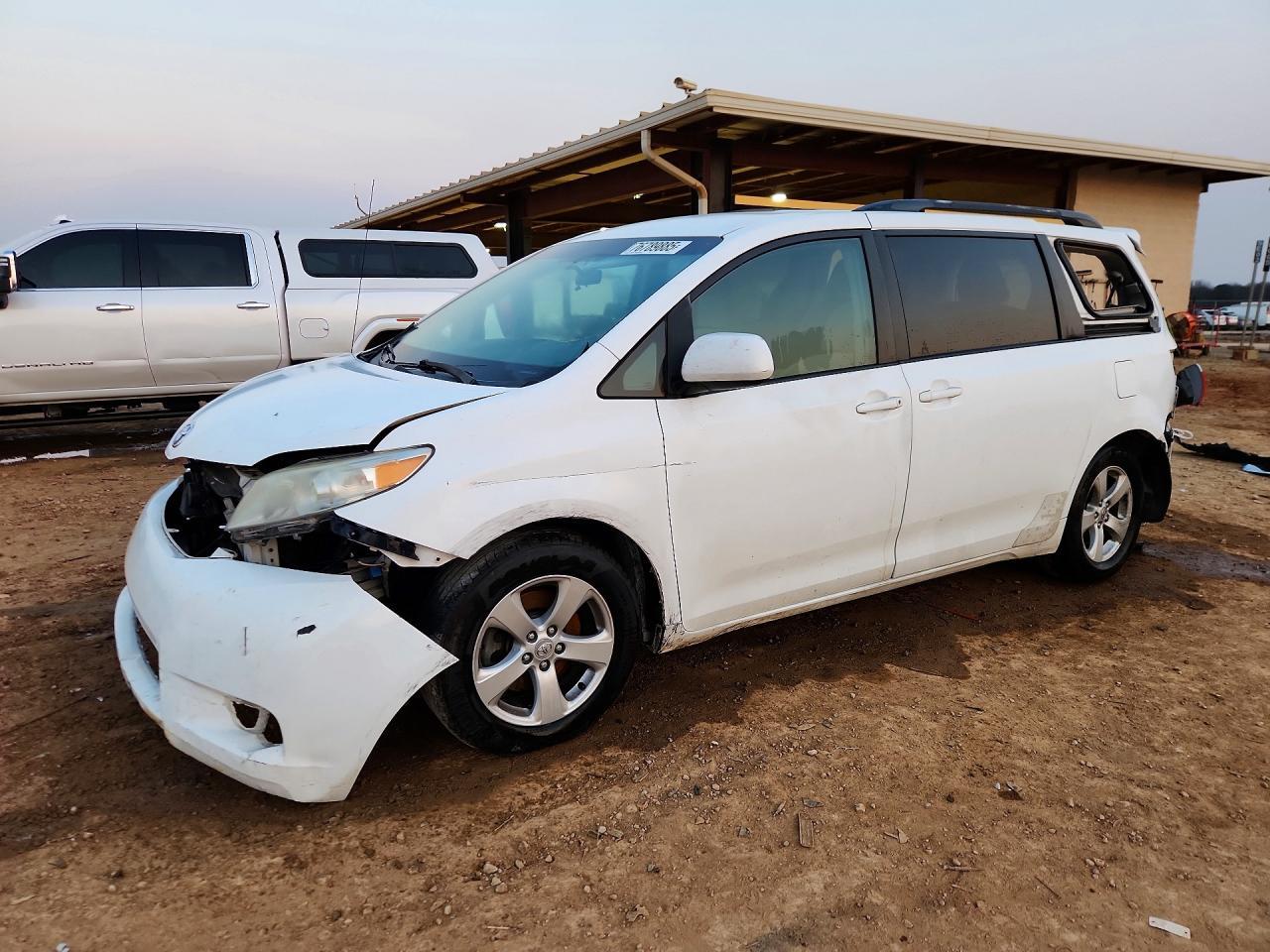2011 Toyota Sienna Le