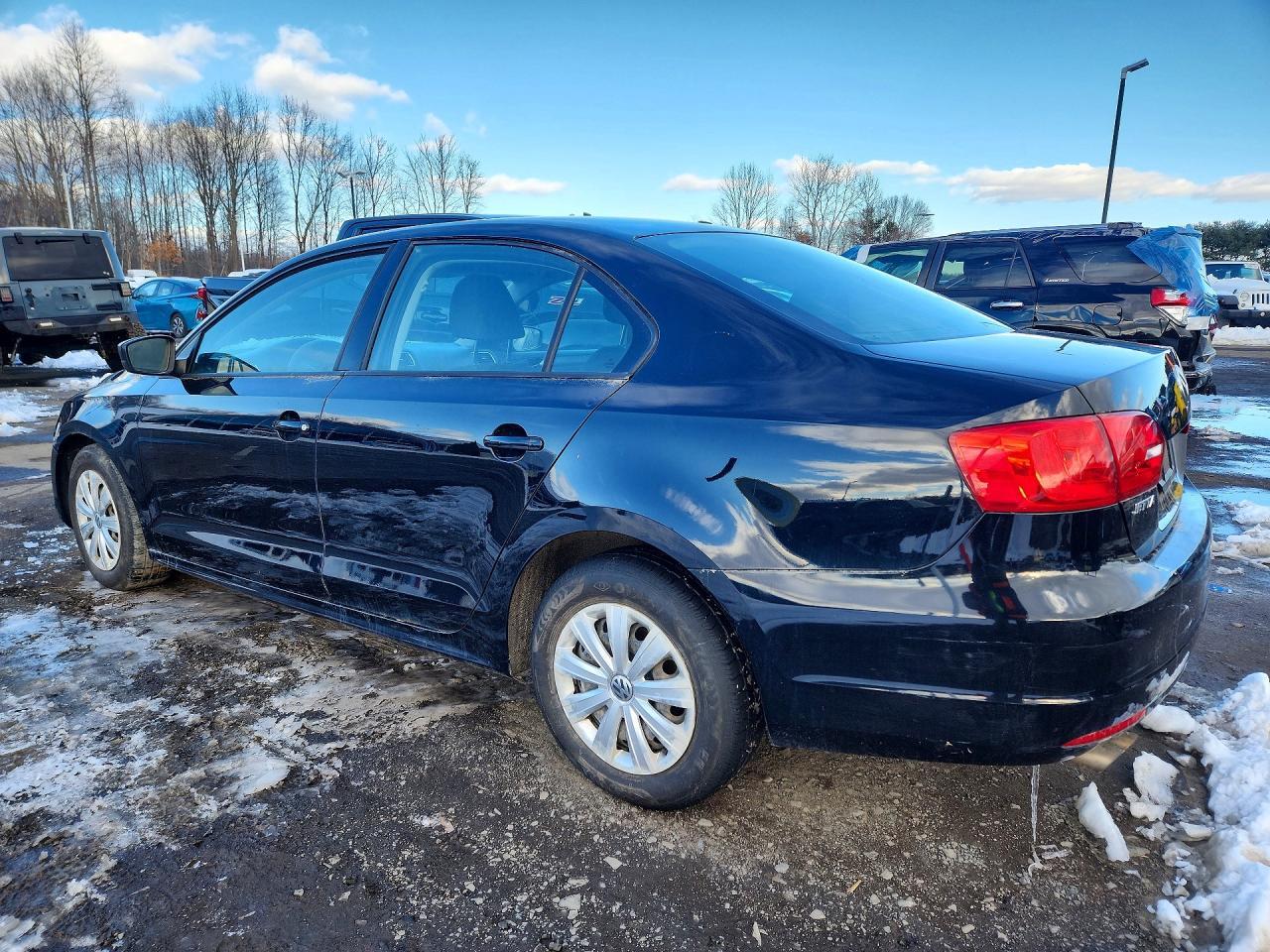 2013 Volkswagen Jetta Base - Image 2