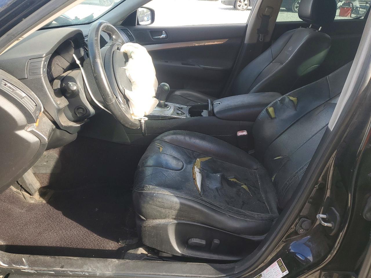 2012 Infiniti G37 Base - Image 7