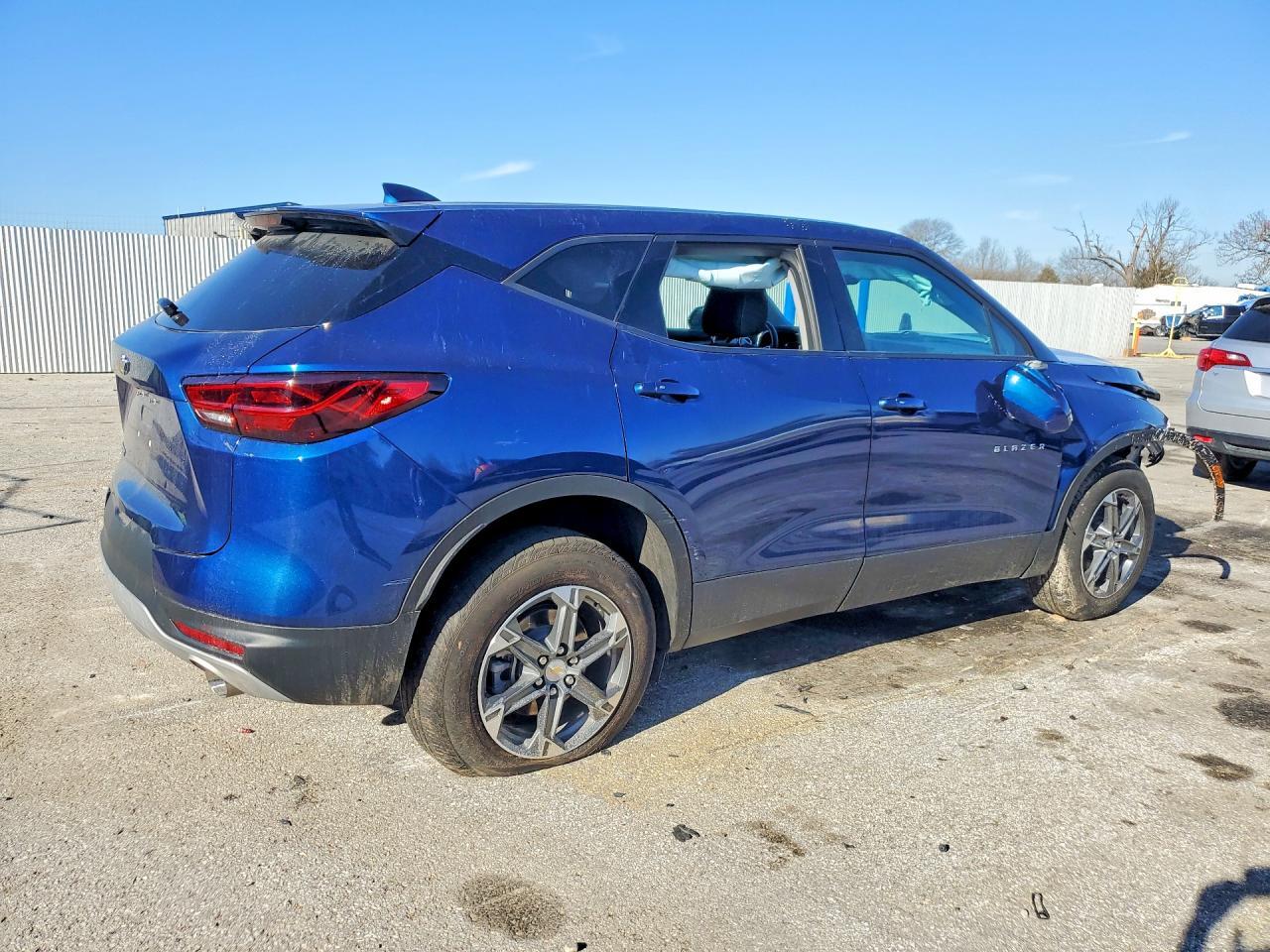 2023 Chevrolet Blazer 2Lt - Фото 3